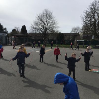 KS1 - Skipping.JPG